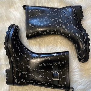 Cooelli Black and White Polka Dot Rain Boots